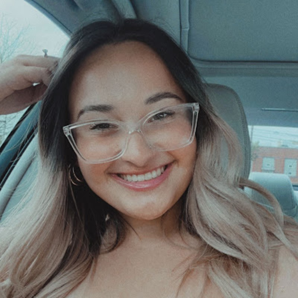 Meet your Posher, Alaina